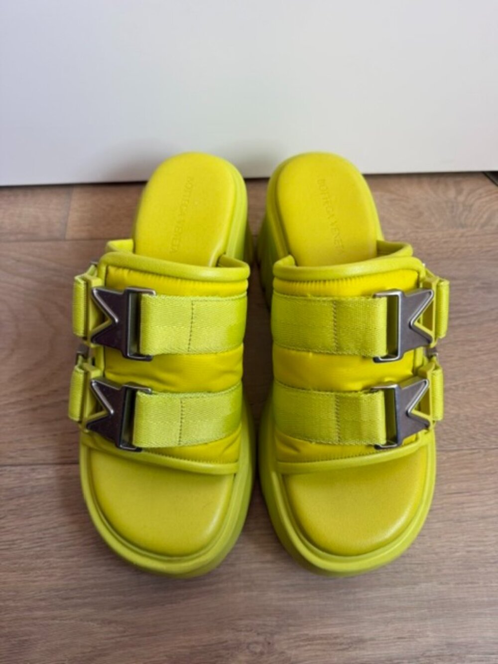 Bottega Veneta Flash Buckle Padded Sole Platform Sandals Yellow Kiwi Size 40